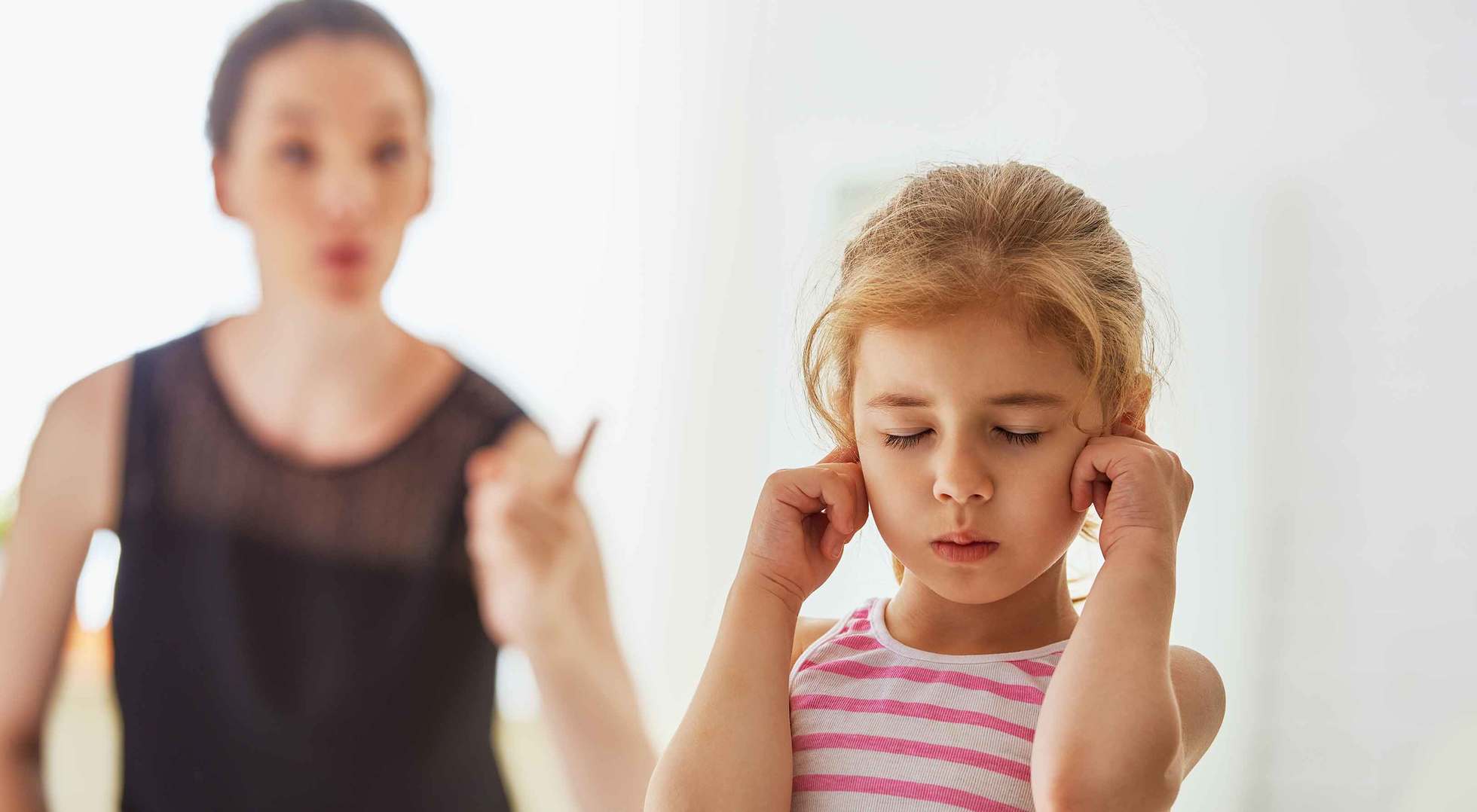 Что делать, если ребенок не слушается родителей - как добиться дисциплины