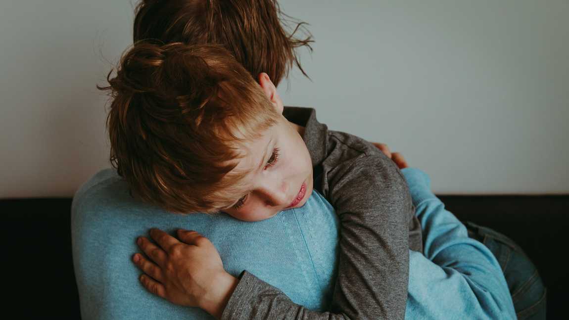 Ребенок не хочет помогать родителям по дому: 5 советов от психолога