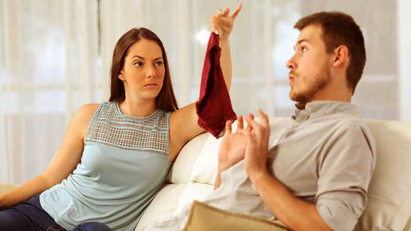 Откуда берется страх измены мужа и как от него избавиться