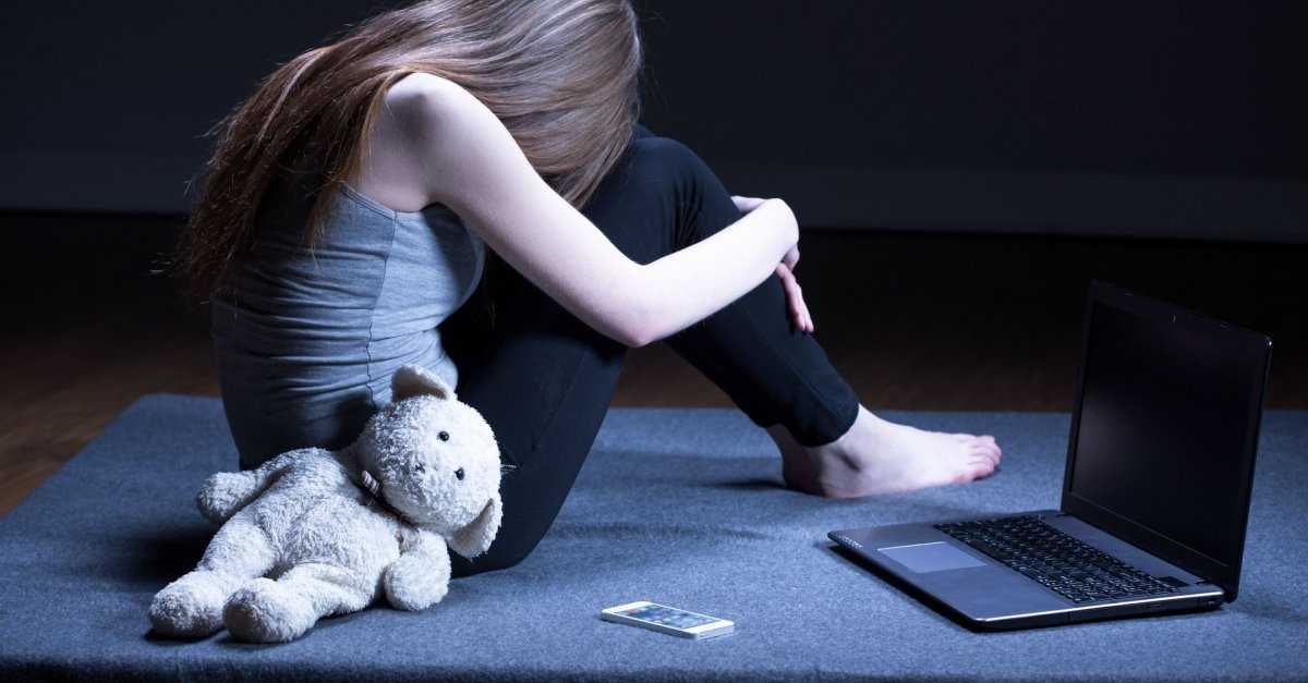 Причины, симптомы, признаки, лечение депрессии у детей и девочек-подростков