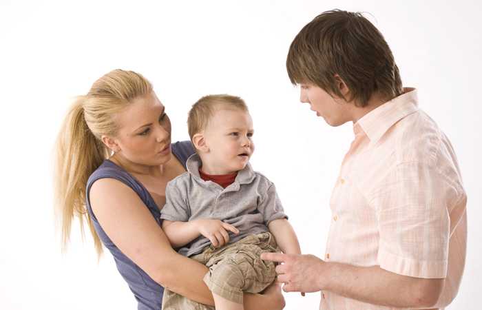 В отношениях ребенка и отчима главная роль принадлежит маме
