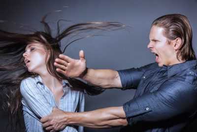 Вспышки гнева: причины, признаки, лечение и методы коррекции поведения