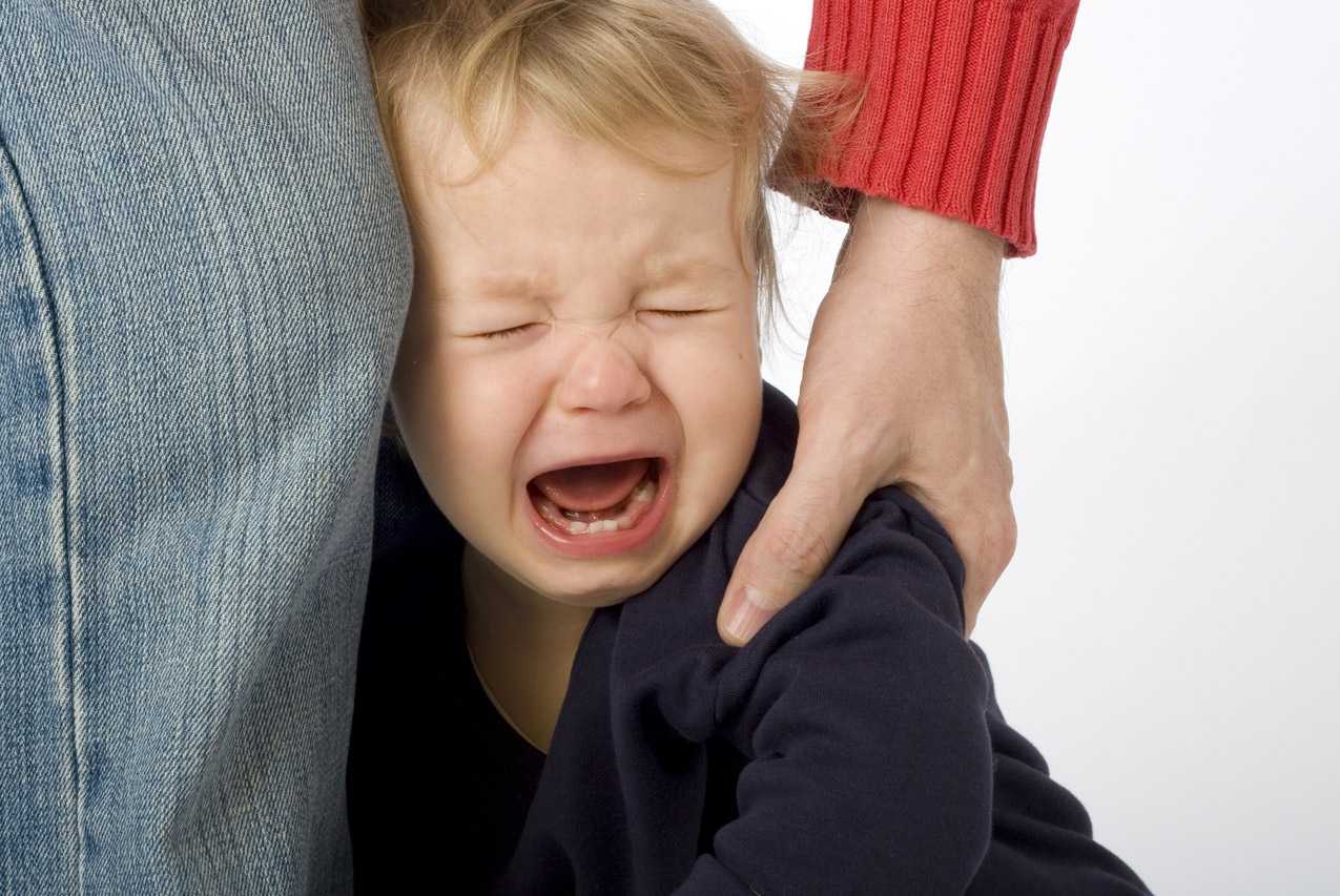 Истерики ребенка после детского сада: советы психолога, не может расстаться с мамой, что делать