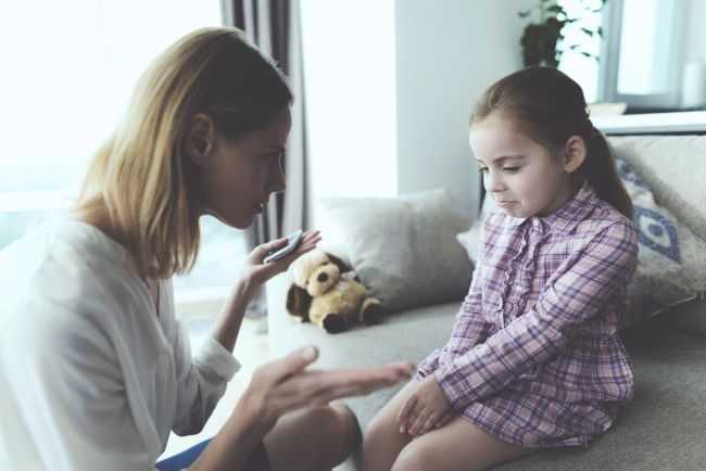 Истерики у детей 4 лет: причины, советы психолога, что делать