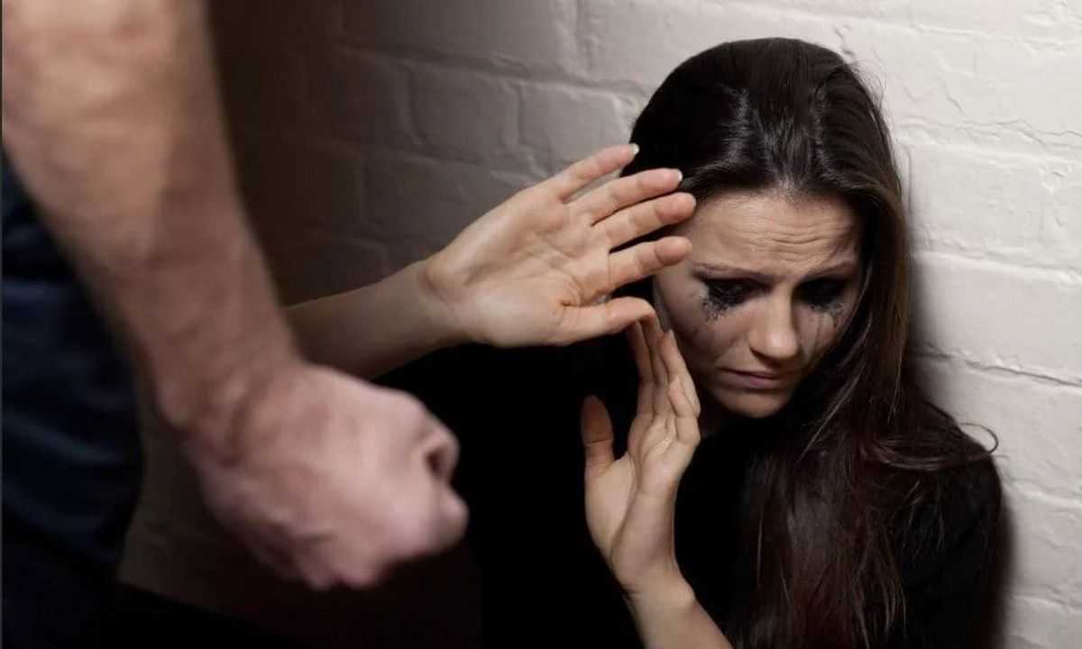 Насилие в семье над ребенком: виды, признаки, последствия, профилактика