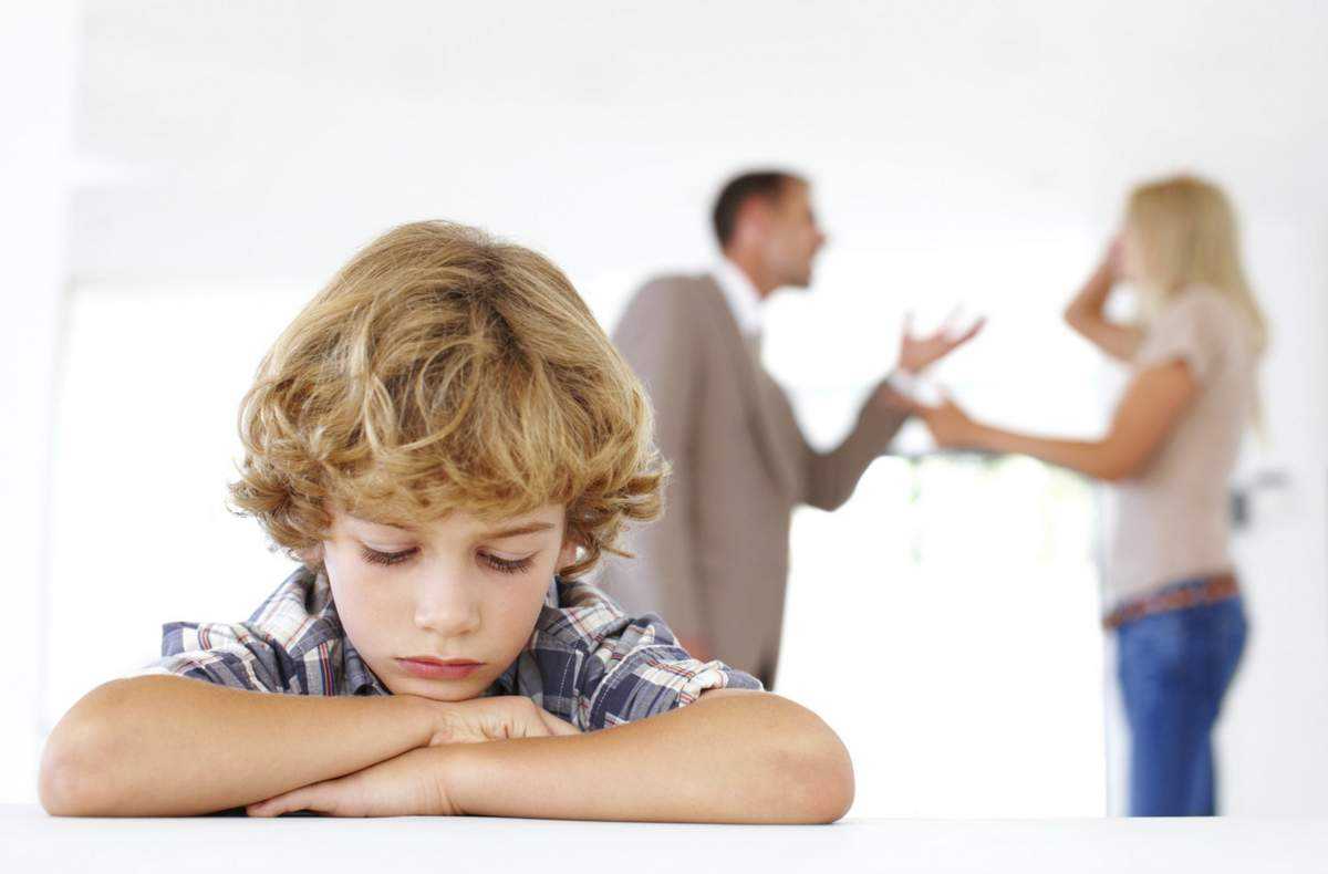 Как помочь ребенку пережить развод родителей: советы психолога