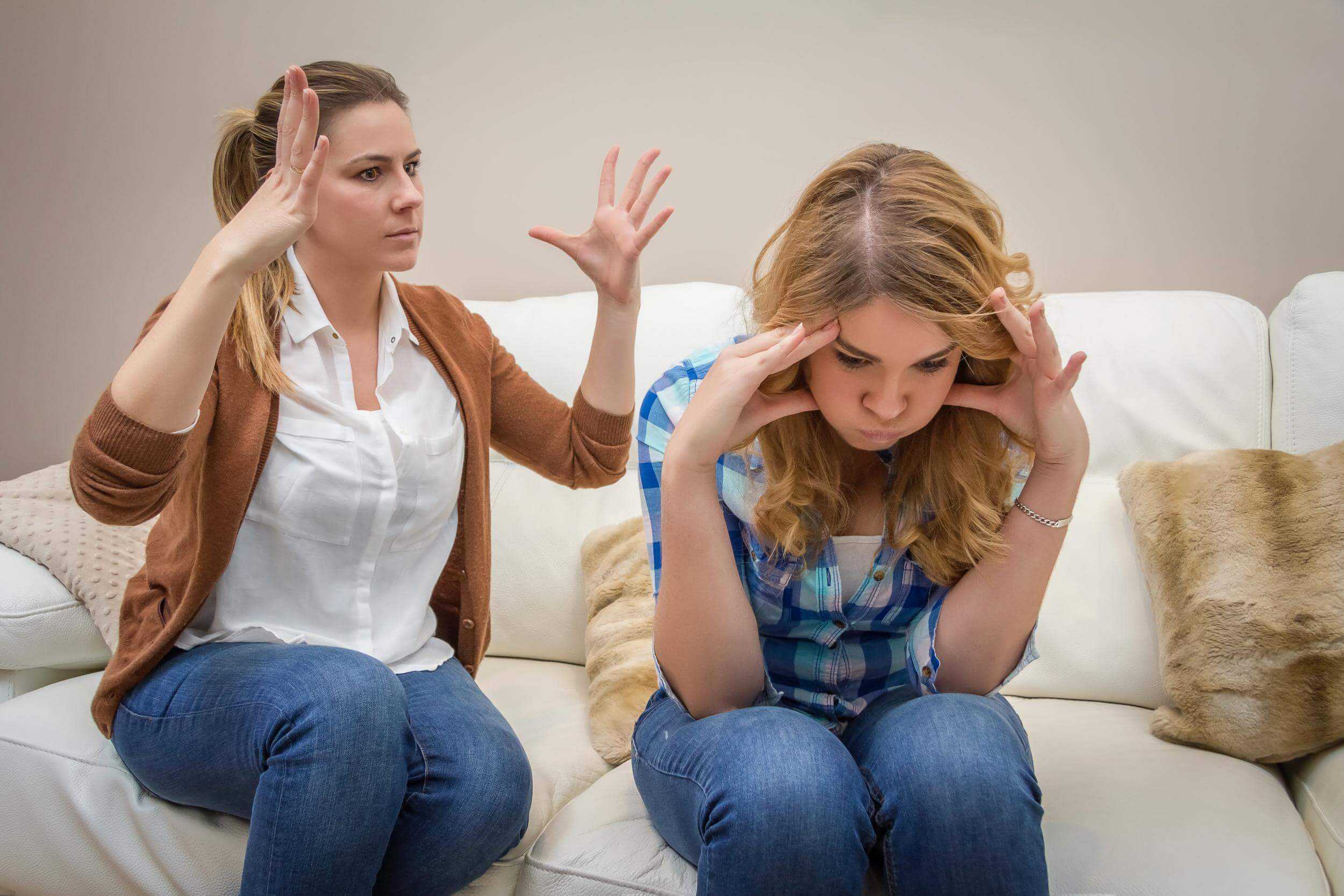 Как наладить отношения с мамой: советы и помощь психологов