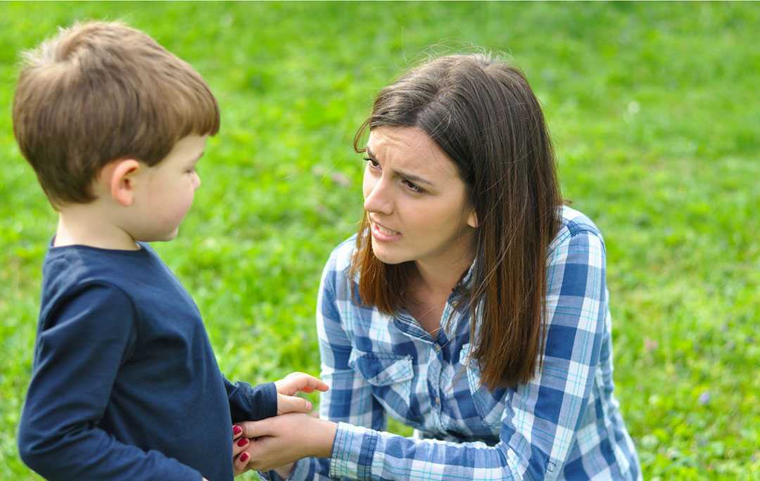 Почему подростки не слышат родителей: 4 причины по мнению психолога