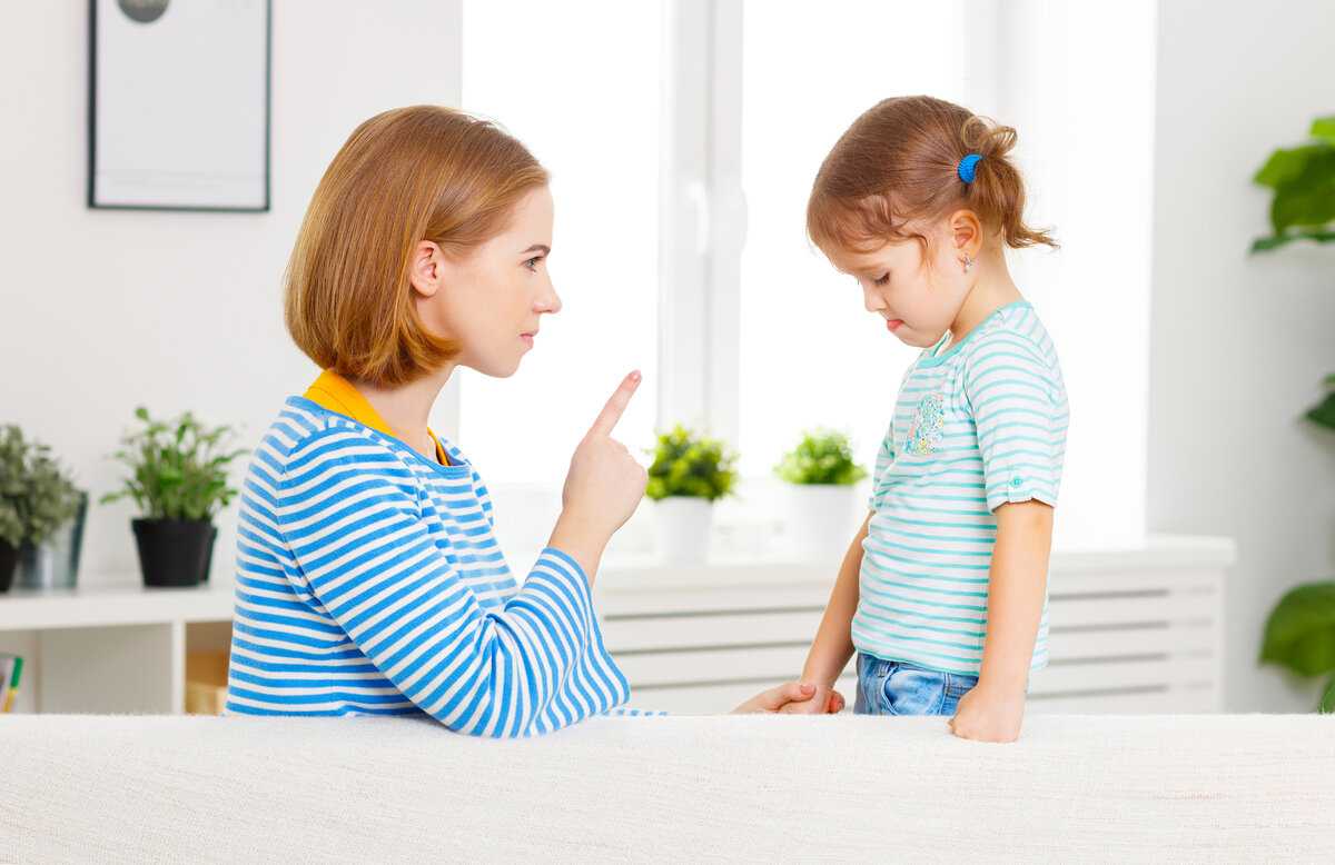 Что делать, если ребенок ругается матом: советы психолога