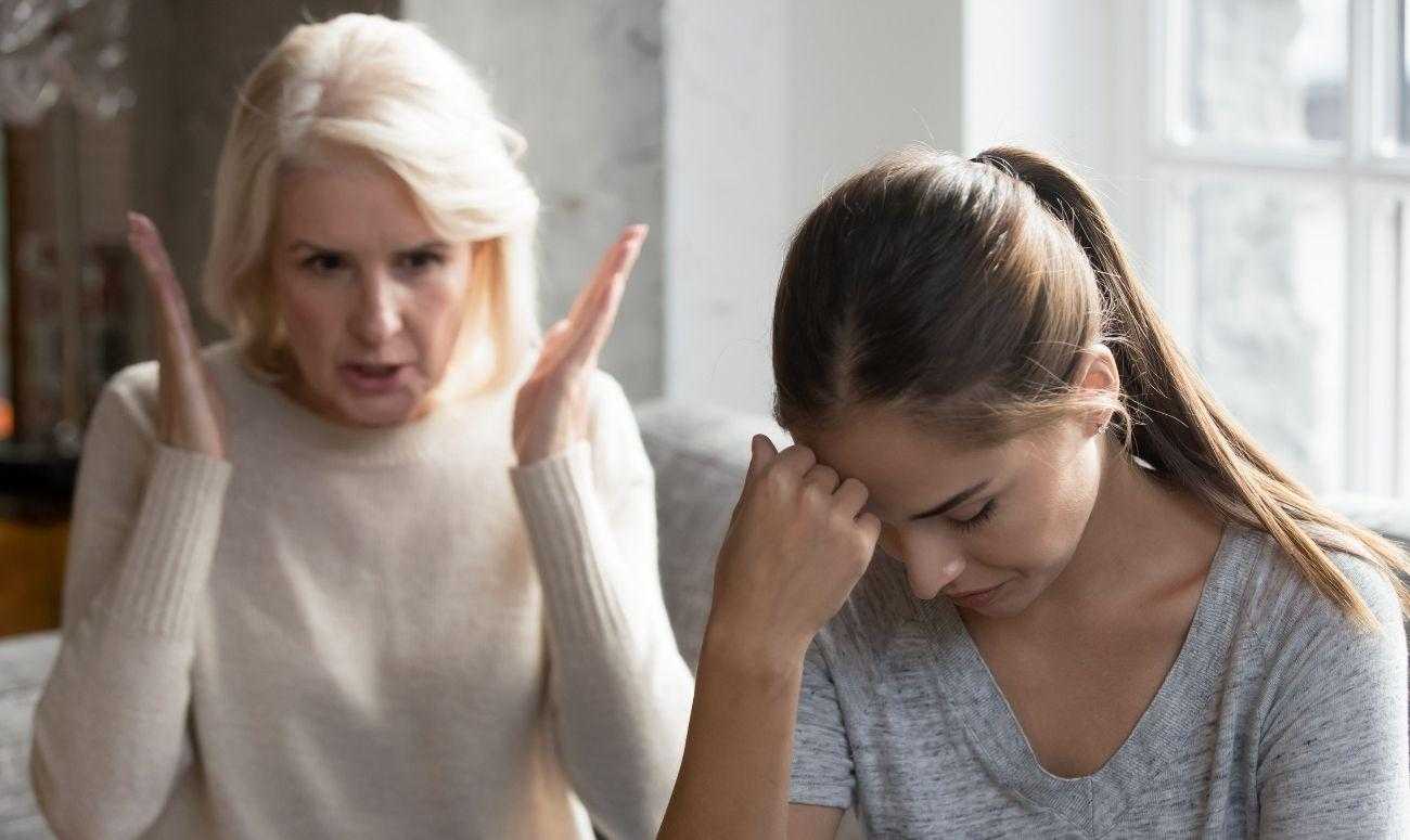 Что делать, если мама равнодушна и не любит меня: разбор ситуации психологом