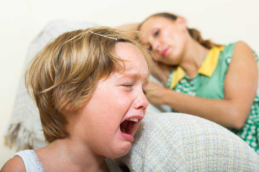 Ребенок не слушается 8 лет и грубит: что делать по совету психологов?