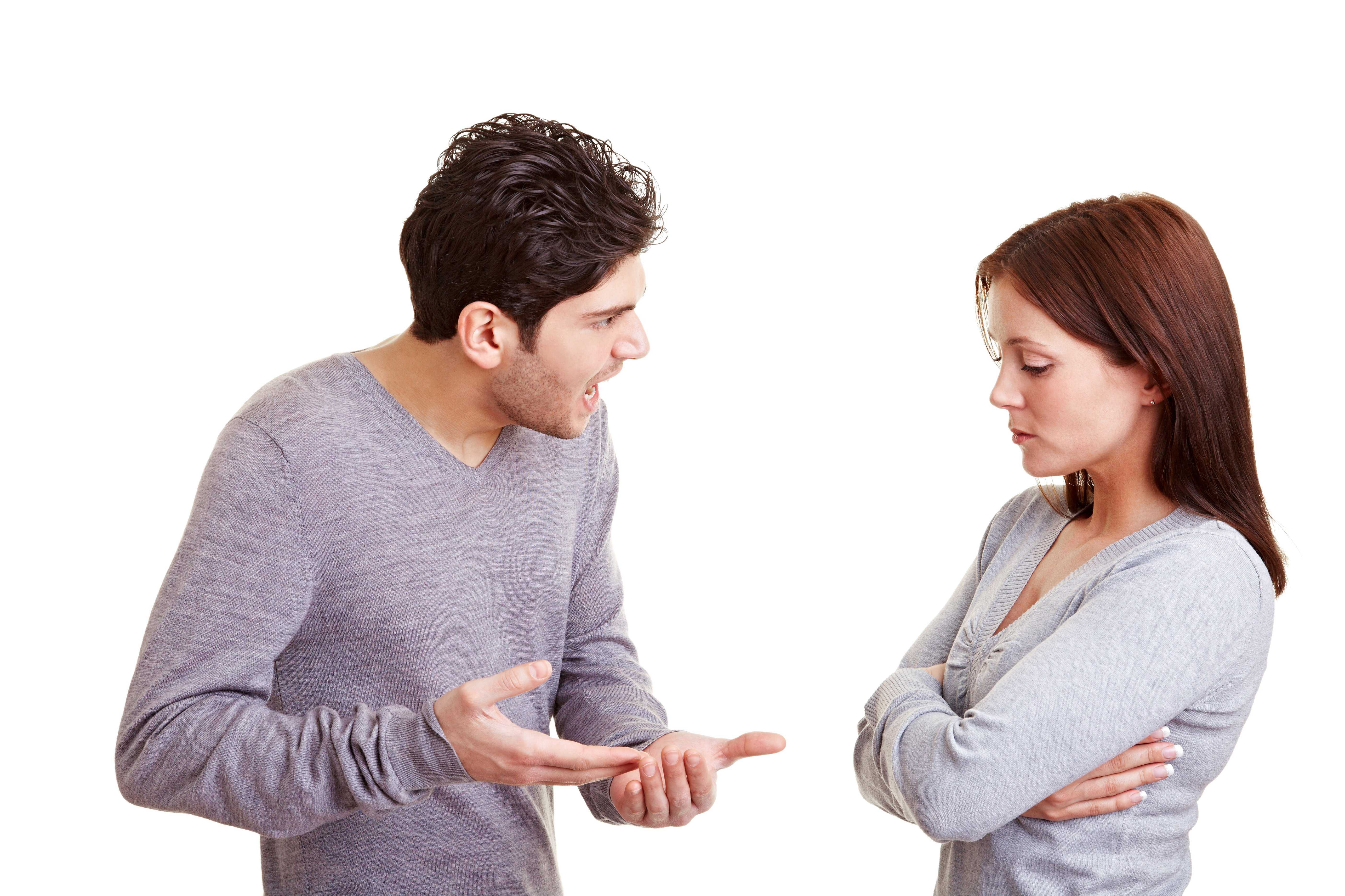 Страх измены: как побороть недоверие в отношениях?