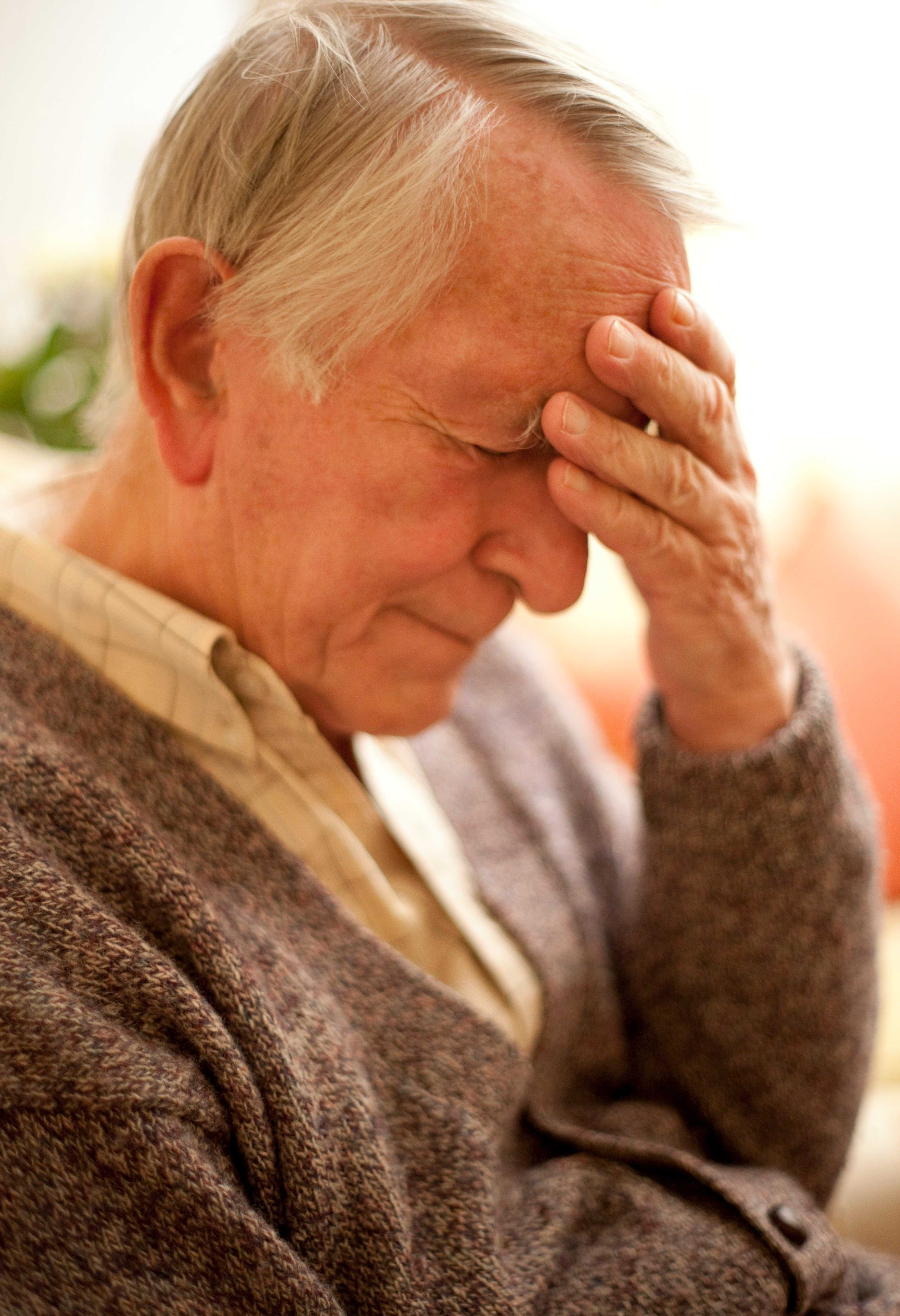 Деменция у пожилых людей симптомы и лечение