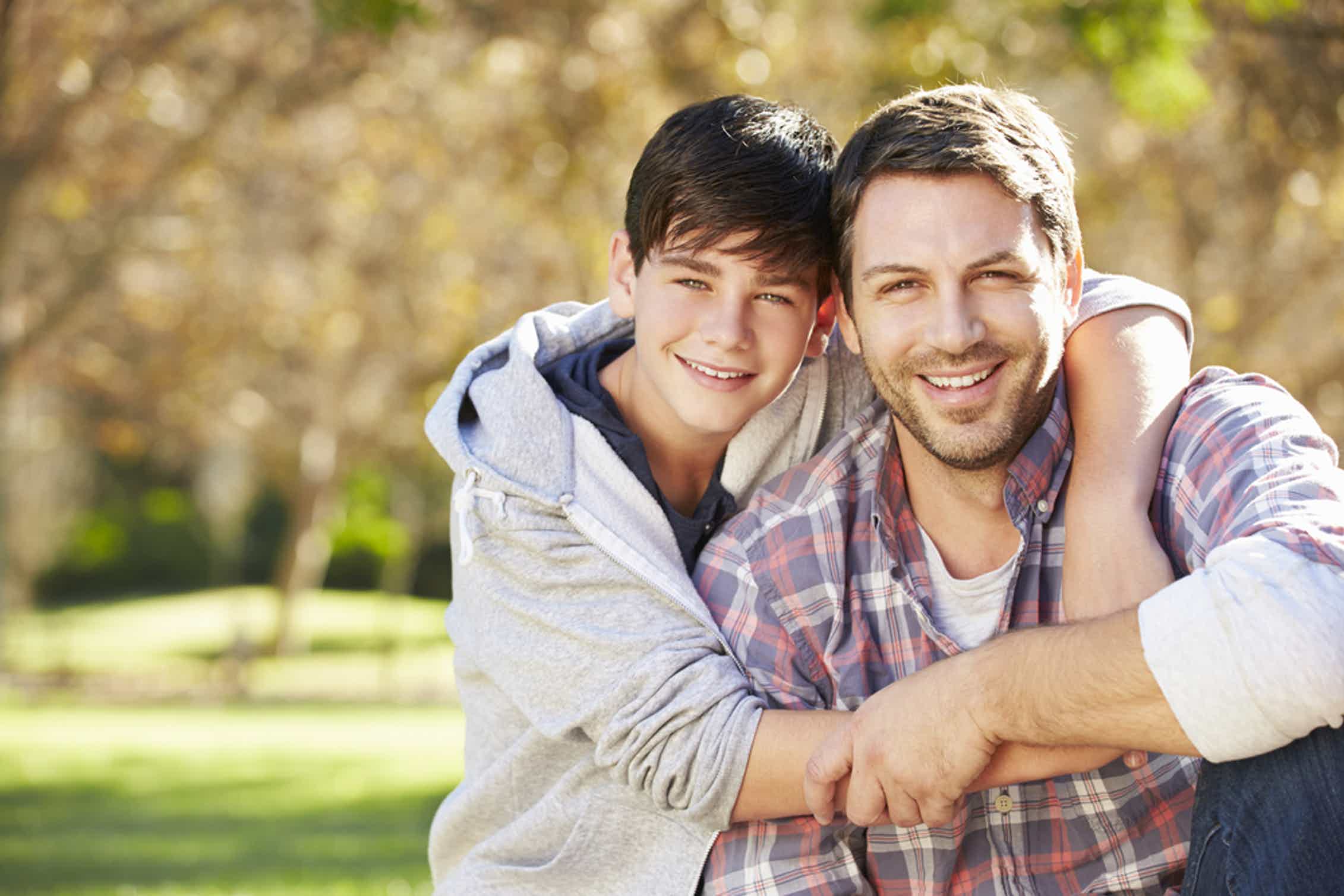 Как наладить отношения и правильно общаться с сыном подростком