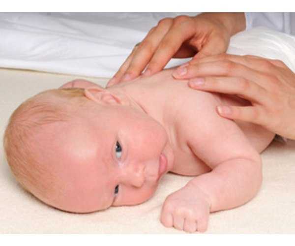 Тремор у новорожденного – это нарушение возникающее с первых дней у малышей грудничкового периода Если явления тремора у новорожденного не исчезли по истечению трех месяцев