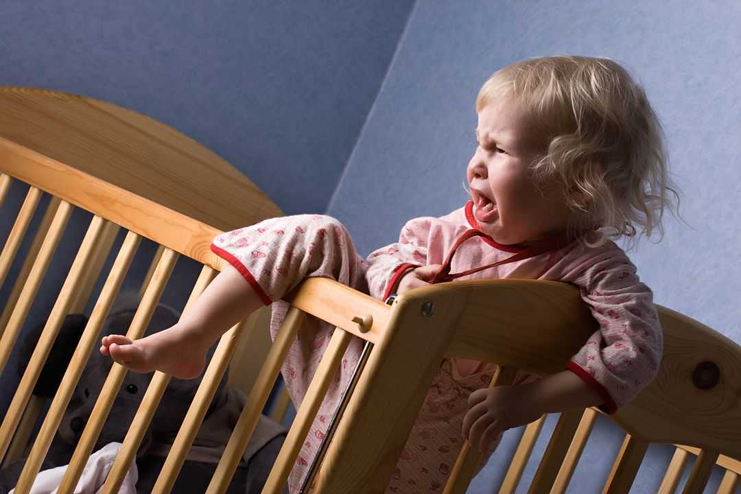 Ночные истерики у ребенка 2 лет: возможные причины, советы специалистов, как бороться