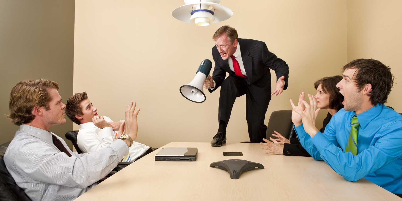 Субординация на работе: между начальником и подчиненным, что такое, нарушение
