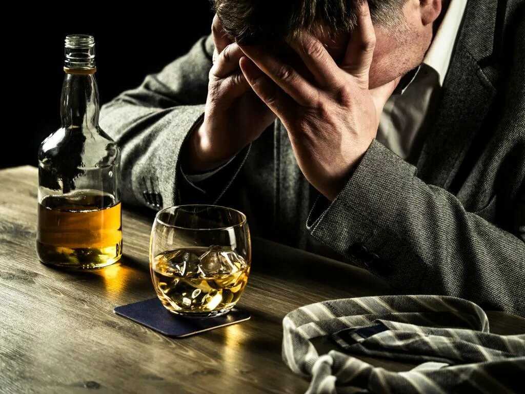 Как употребление алкоголя влияет на стресс