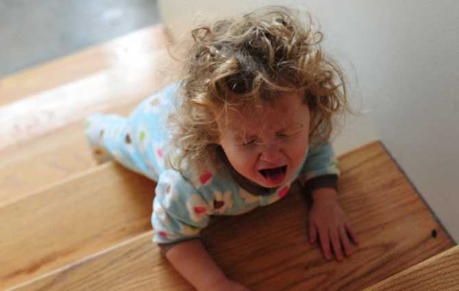 Почему ребенок в 2,5 года стал капризным, нервным и истеричным?