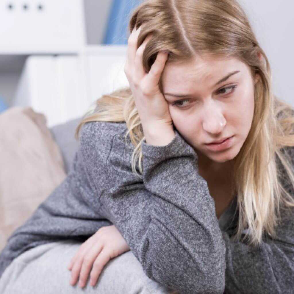 Послеродовая депрессия: симптомы, сколько она длиться и как от нее избавиться