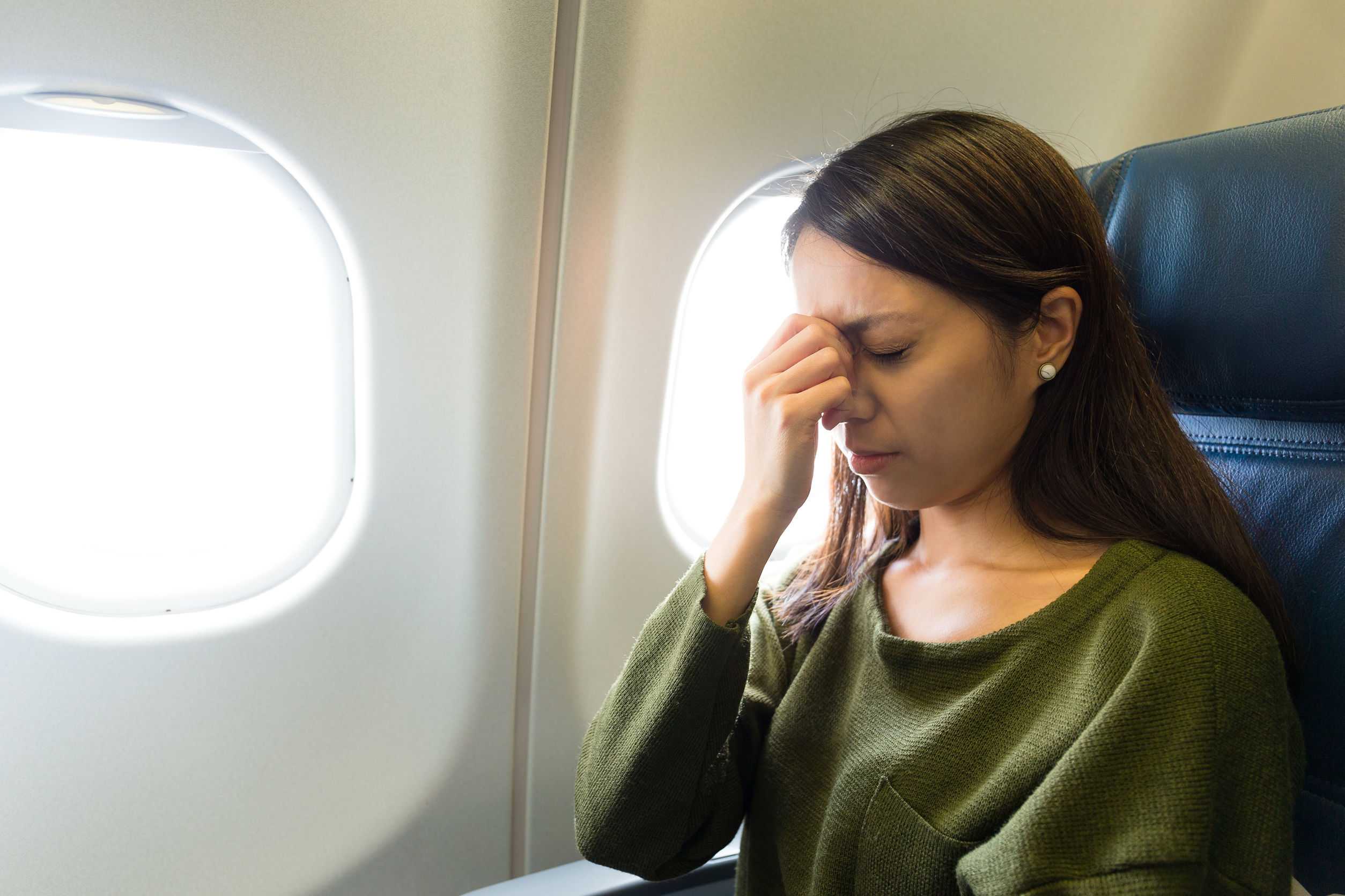Как не бояться летать на самолете: что делать при страхе полета, как побороть фобию, как преодолеть боязнь самостоятельно и с помощью специалистов