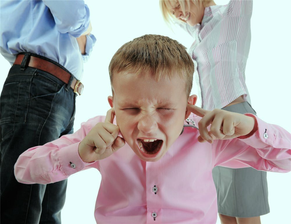 Как родители калечат детскую психику: примеры очень плохого воспитания