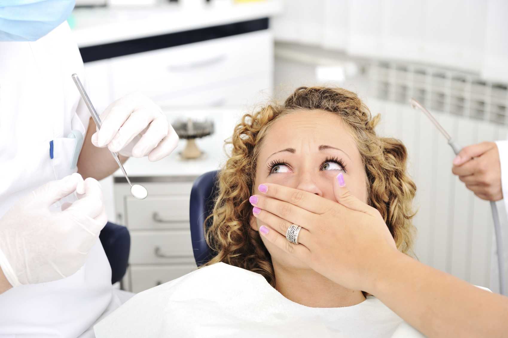 Как не бояться стоматолога: как перестать испытывать страх перед зубным врачом взрослому и ребенку, как побороть страх, советы психолога, как называется фобия
