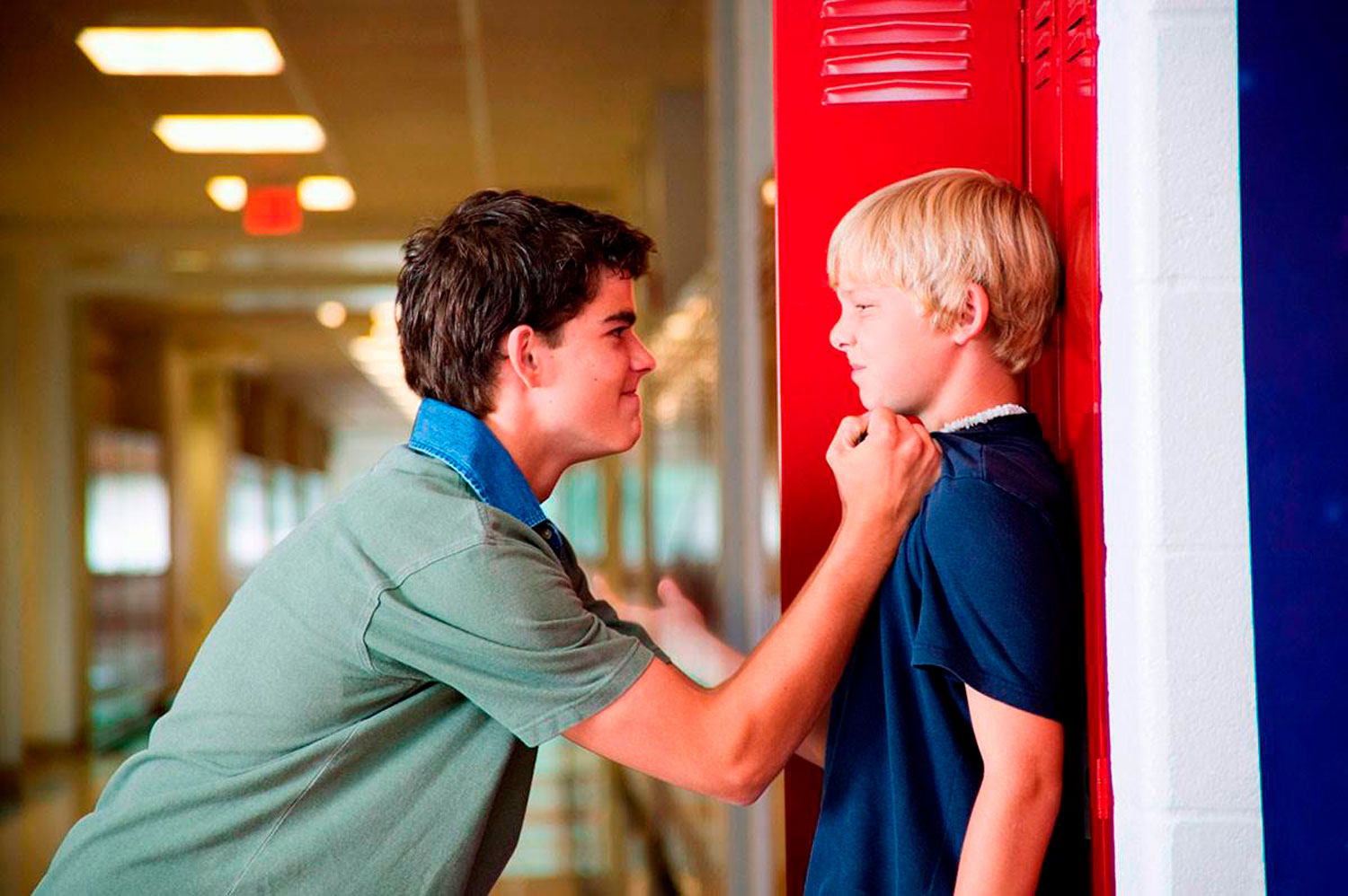 «у нас в классе драчун»: как помочь своему ребенку, если его обижает одноклассник?