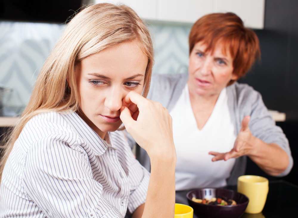 Как наладить отношения с мамой. 3 причины холодности или скандалов. как испытать благодарность к маме