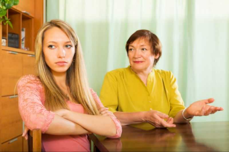 4 мудрых совета, как наладить отношения с взрослой дочерью