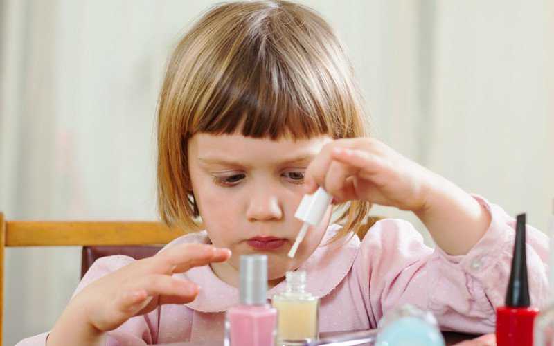 Как быстро отучить ребенка грызть ногти