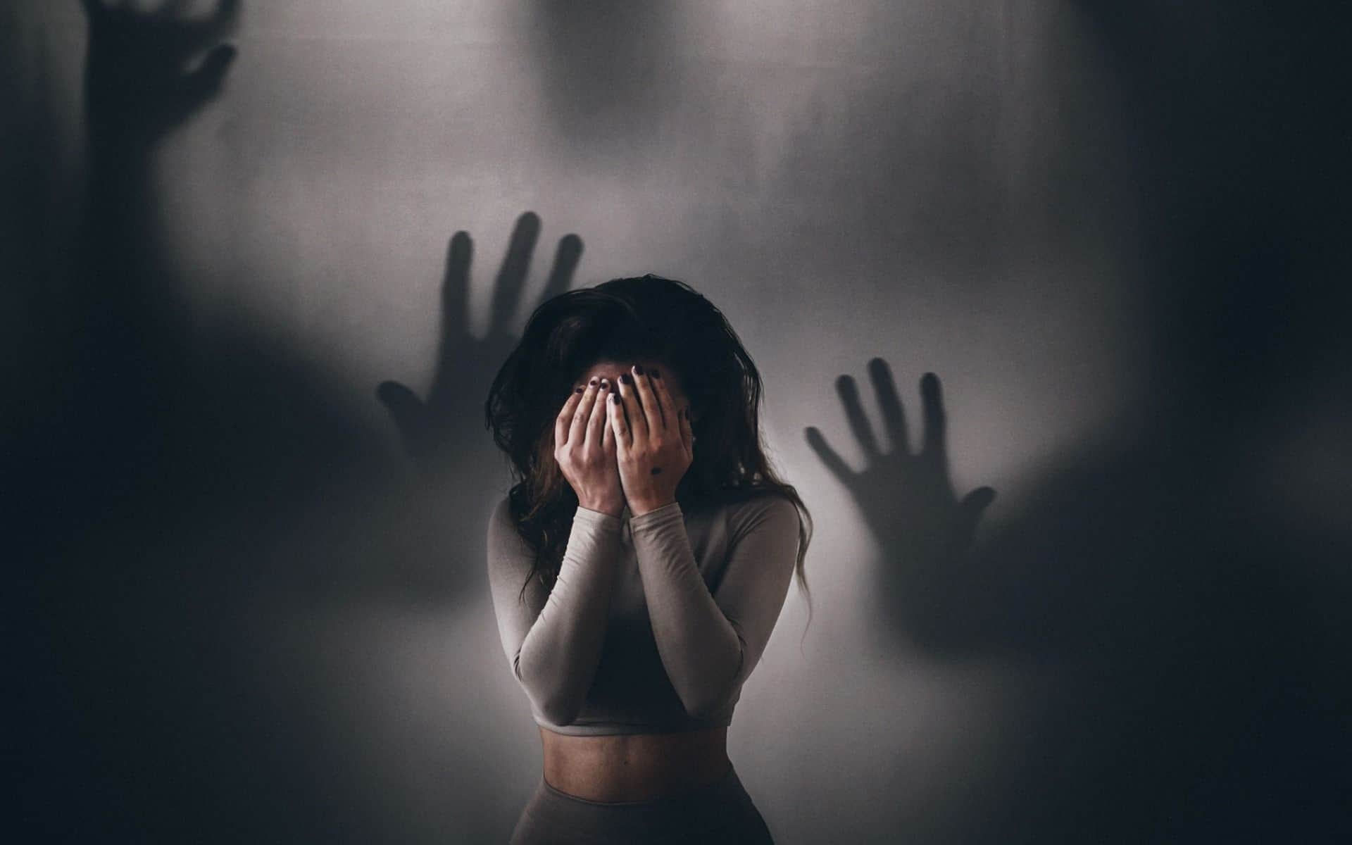 Аутофобия или «боязнь одиночества» — как избавиться от недуга?