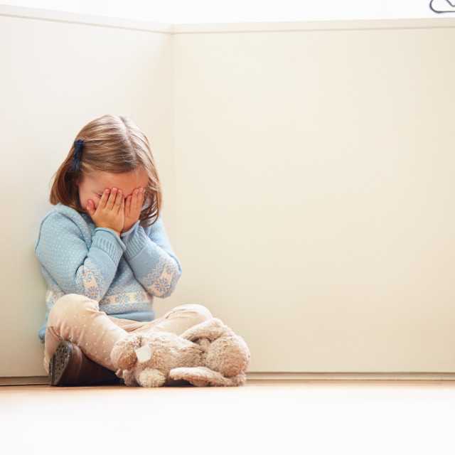 Боязнь детей: как называется фобия маленьких деток, симптомы, причины педофобии, как избавиться