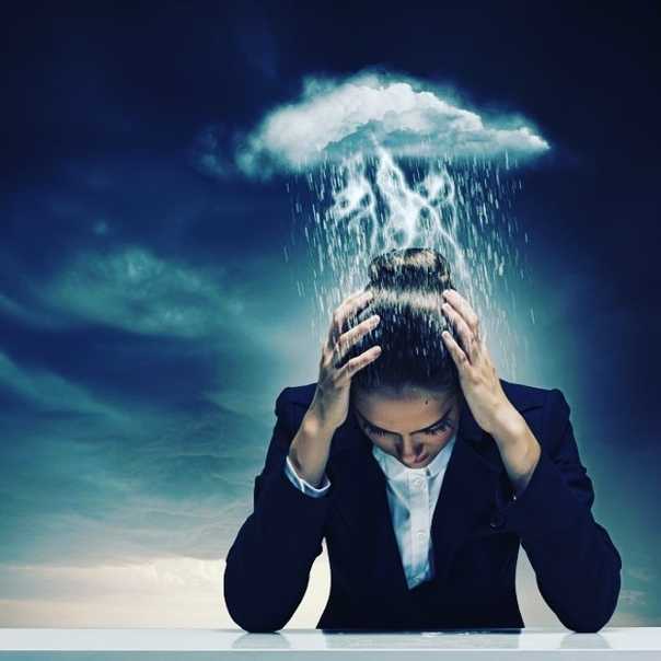 Страх сойти с ума - почему возникает боязнь психических расстройств