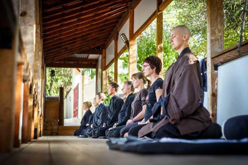 Буддизм. главные идеи учения, суть, принципы и философия - портал обучения и саморазвития