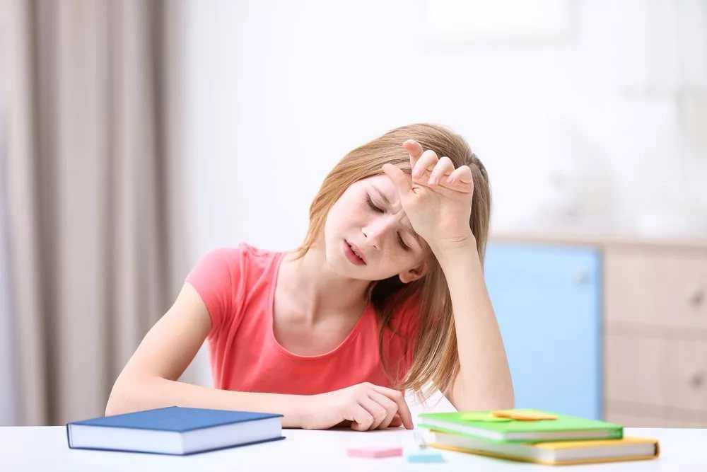 Синдром дефицита внимания у детей: причины, лечение